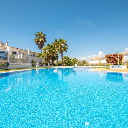 Feriehus Baya - Great Family Complex With Communal Pool Albufeira