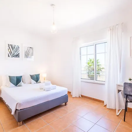 Baya - Great Family Complex With Communal Pool Дом отдыха Албуфейра